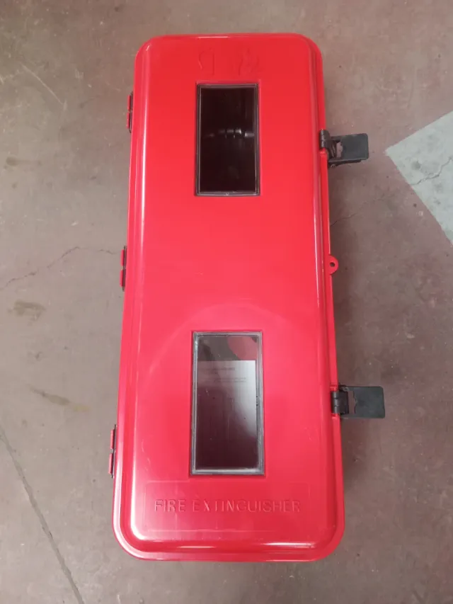 Armario para extintor rojo