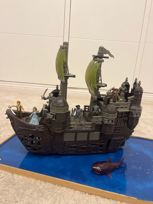 Barco Silent Mary Piratas del Caribe Imaginext