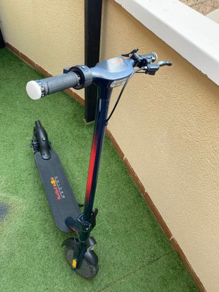 Patín Eléctrico Red Bull Racing