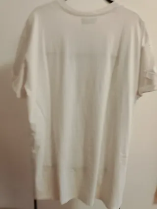 Camiseta Oversize Estampado Serpiente Flores