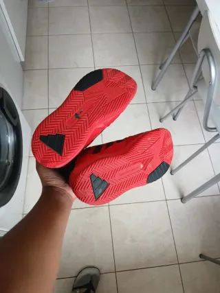 Tênis Adidas Basquete Vermelho Tamanho 40