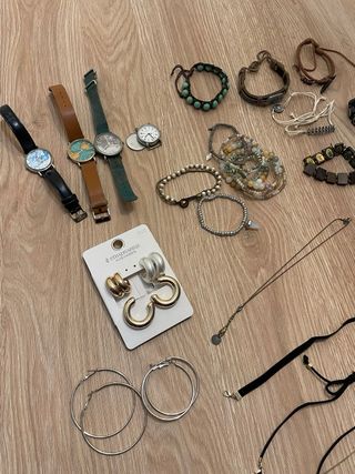 Lote accesorios: relojes, pulseras, anillos
