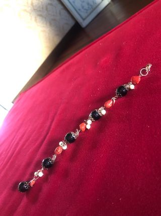 Bracciale corallo e pietre dure