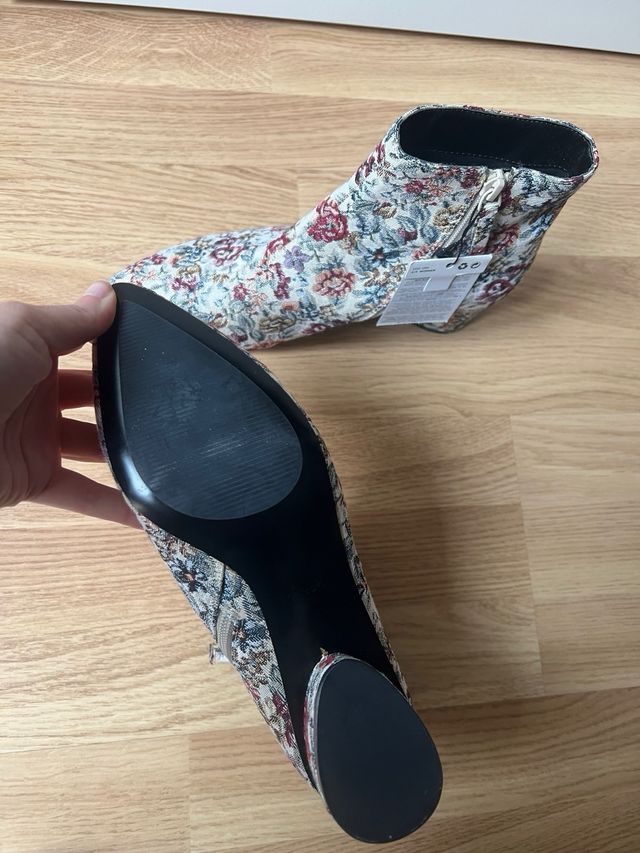 Botines de flores