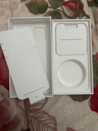 Scatola iPhone 12 Lilla