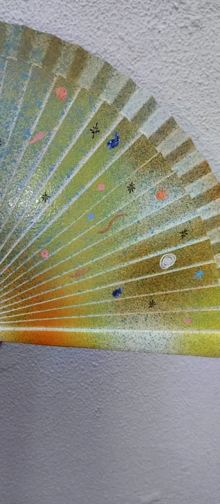 Abanico pintado a mano exclusivo