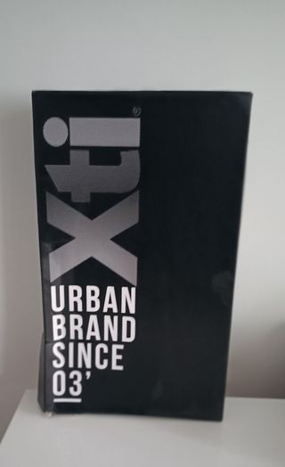 Botas altas XTI negras nuevas