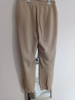 Pantalón cómodo beige