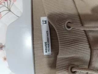 Pantalón cómodo beige