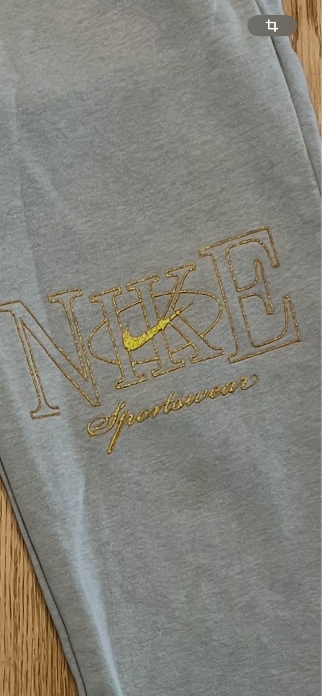 Pantalones Nike grises