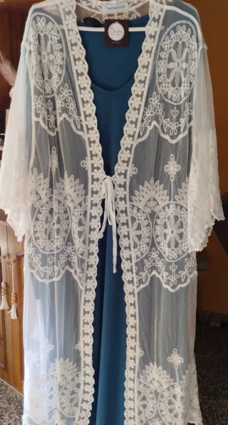 Kimono Talla Única Blanco y Teal