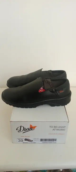 Zapatos de trabajo Dian talla 39