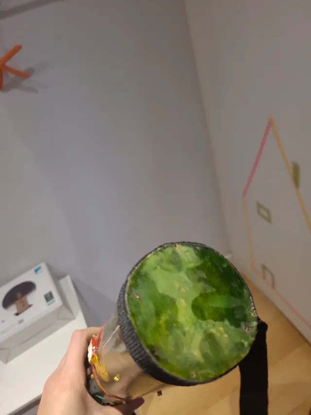 Instrumento de percusión decorado