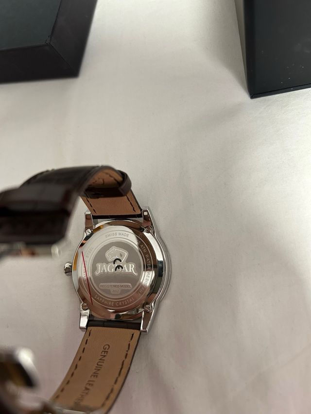 Reloj Jaguar Caja Marrón y Plata