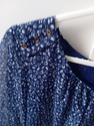 Blusa azul estampada talla M