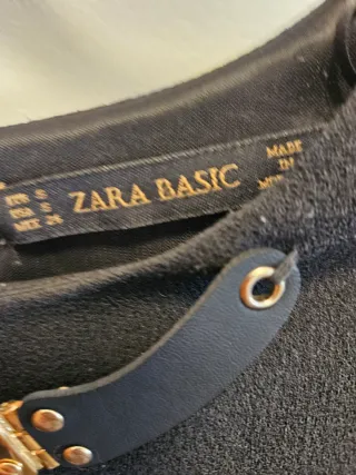 Mono corto negro Zara con collar