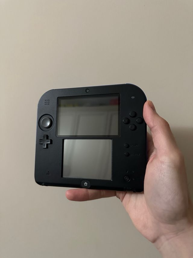 Nintendo 2DS con scatola originale