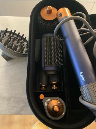 Dyson Airwrap Azul y Dorado