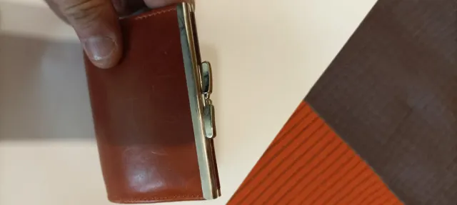 Portafoglio in pelle Guy Laroche marrone