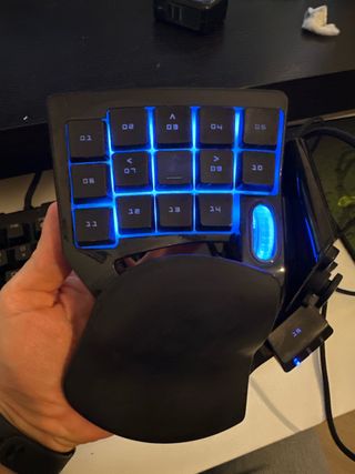 Razer Nostromo Tastiera Gaming