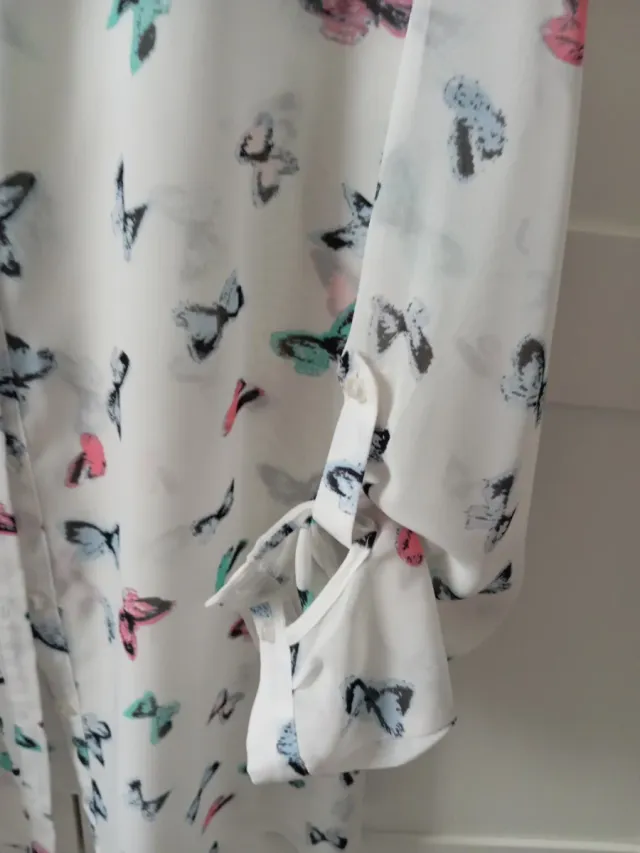 Camisa mariposas talla L