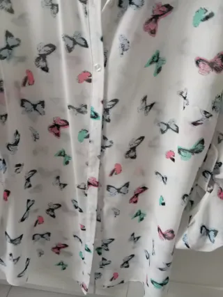 Camisa mariposas talla L