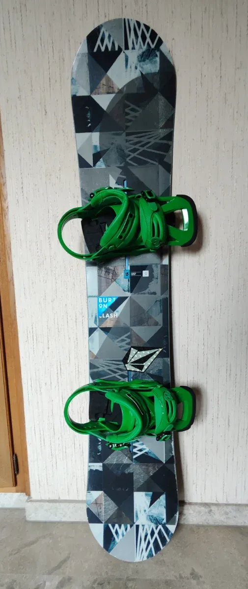 Tabla Snowboard Burton Clash + Fijaciones
