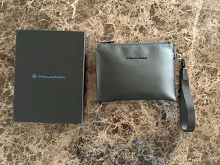 Piquadro pochette nera con polsiera