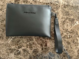Piquadro pochette nera con polsiera
