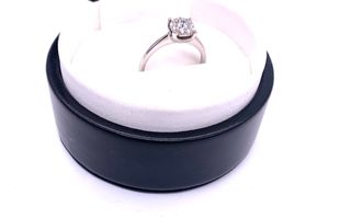 Anillo Oro y Diamantes