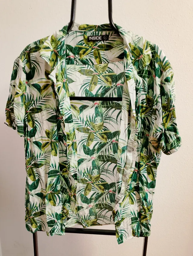 Camisa INSIDE verde y blanca estampada