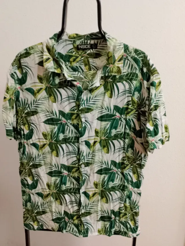 Camisa INSIDE verde y blanca estampada