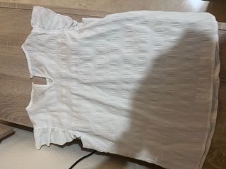 Blusa SHEIN blanca con encaje