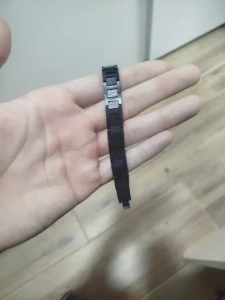 Pulsera Lacoste Negra y Plateada