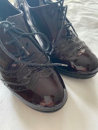 Botines Callaghan Charol Burdeos Talla 36