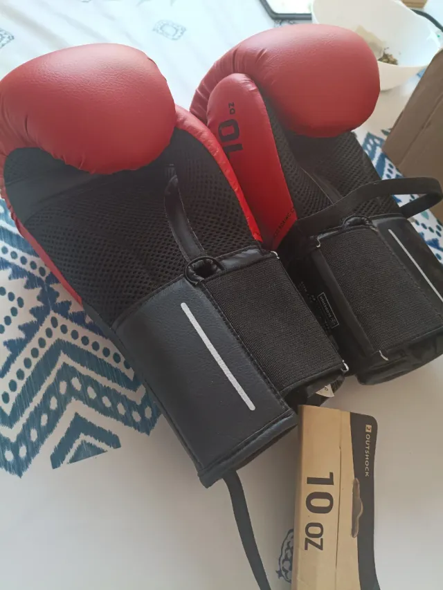 Guantes de Boxeo Rojos 10oz SIN ESTRENAR
