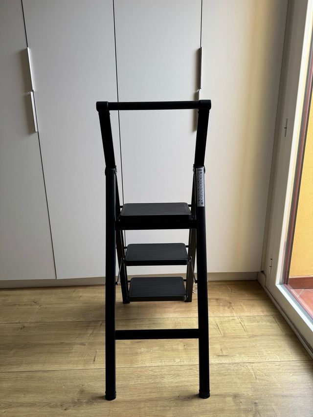 Escalera plegable aluminio 3 peldaños