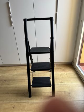 Escalera plegable aluminio 3 peldaños