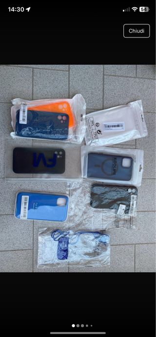 8 Cover Custodie iPhone 11 Nuove + due pellicole