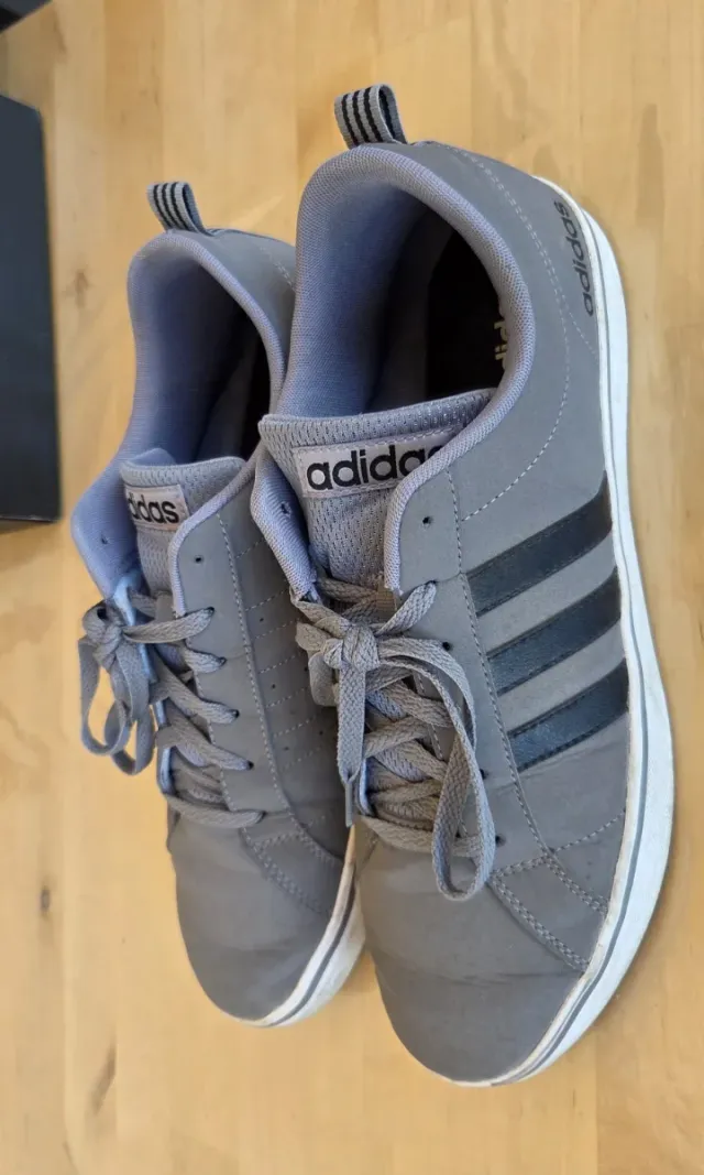 Scarpe Adidas Uomo Taglia 46 Grigie - con scatola