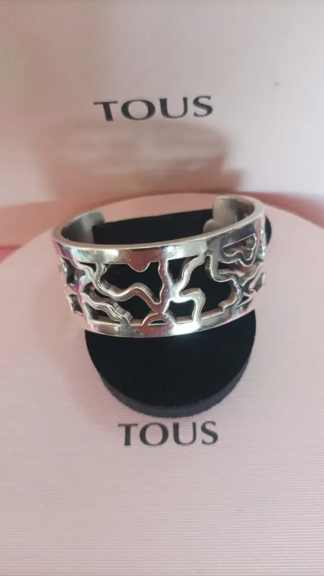 Brazalete tous de plata y cuero