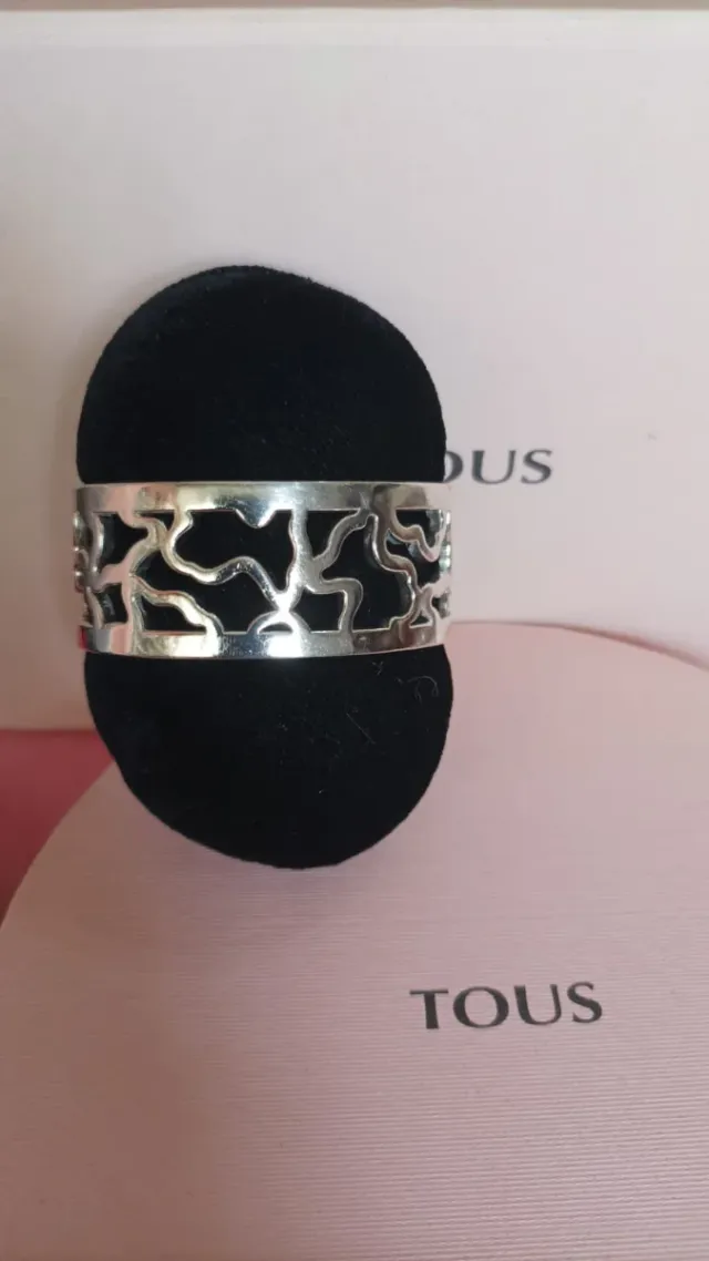 Brazalete tous de plata y cuero