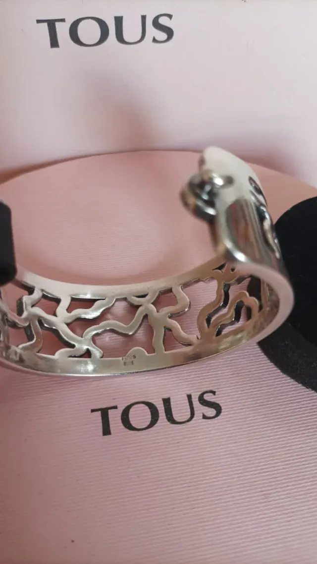 Brazalete tous de plata y cuero