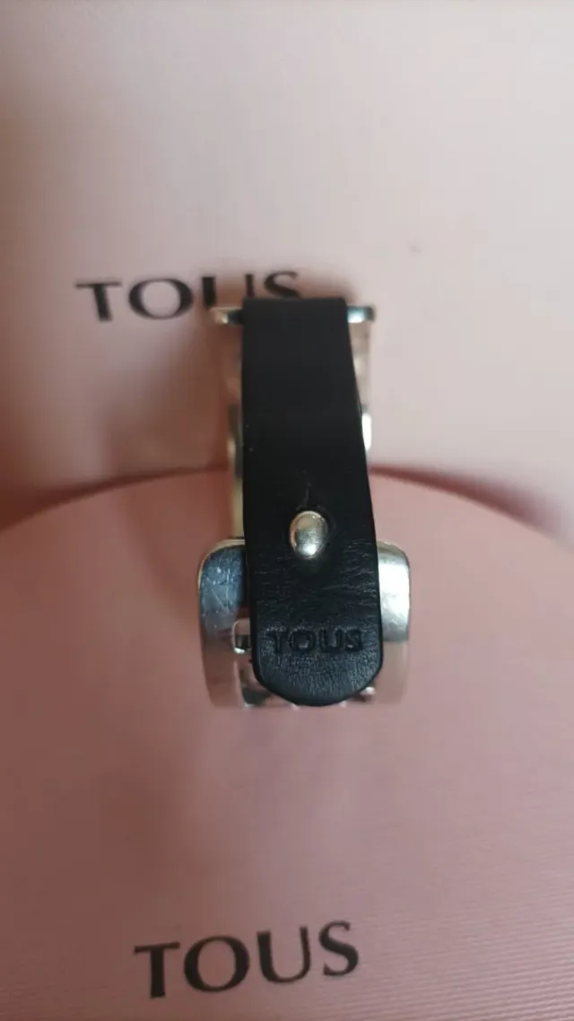 Brazalete tous de plata y cuero