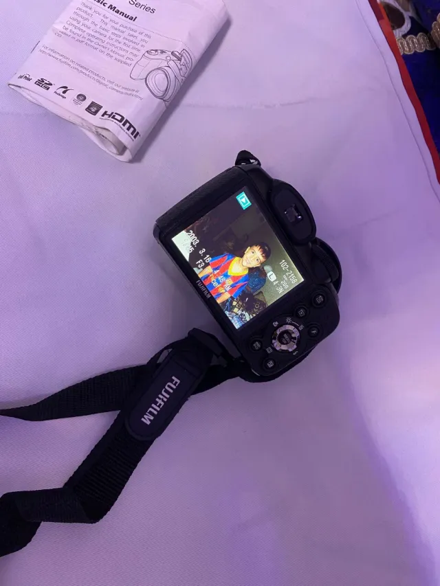 Cámara Fujifilm FinePix S2900