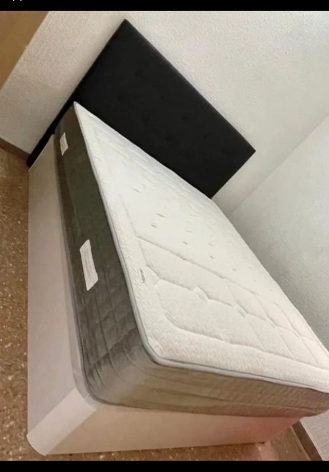 Divano letto pieghevole con materasso