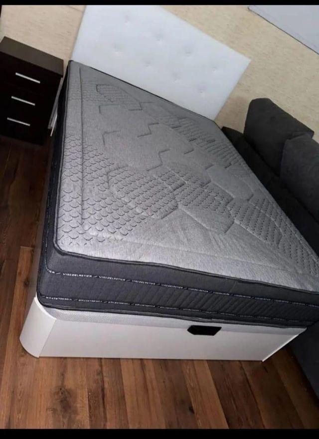 Divano letto pieghevole con materasso