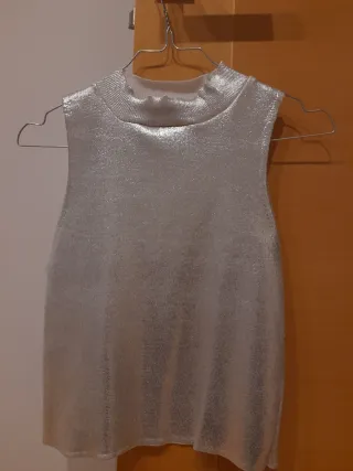 Top Mango plateado fiesta, sin estrenar