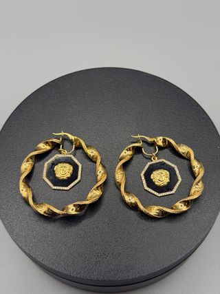 Pendientes de diseño de oro de 18k