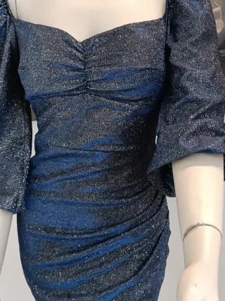 Abito corto metallizzato blu/argento drappeggiato